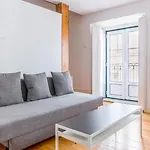 Cozy In Heart Of Bairro Alto Apartment Lissabon