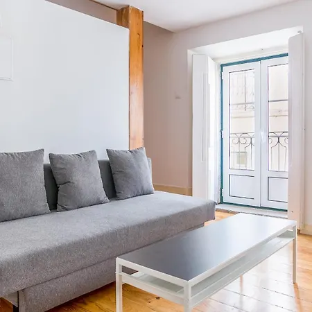 Cozy In Heart Of Bairro Alto דירה ליסבון