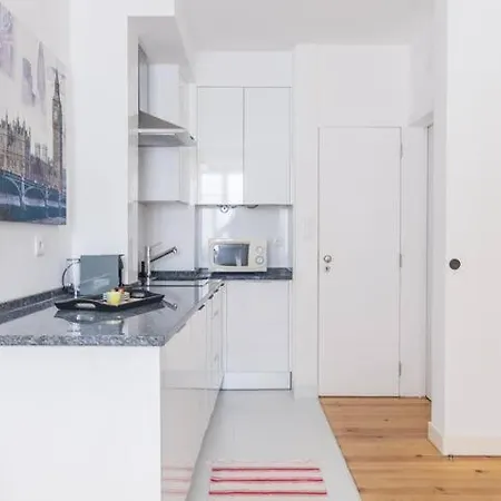 Cozy In Heart Of Bairro Alto Apartment Lisbon